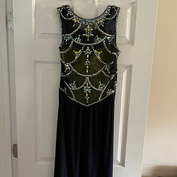 Betsy & Adam Formal Dress Size 12 - Picture 15 of 16